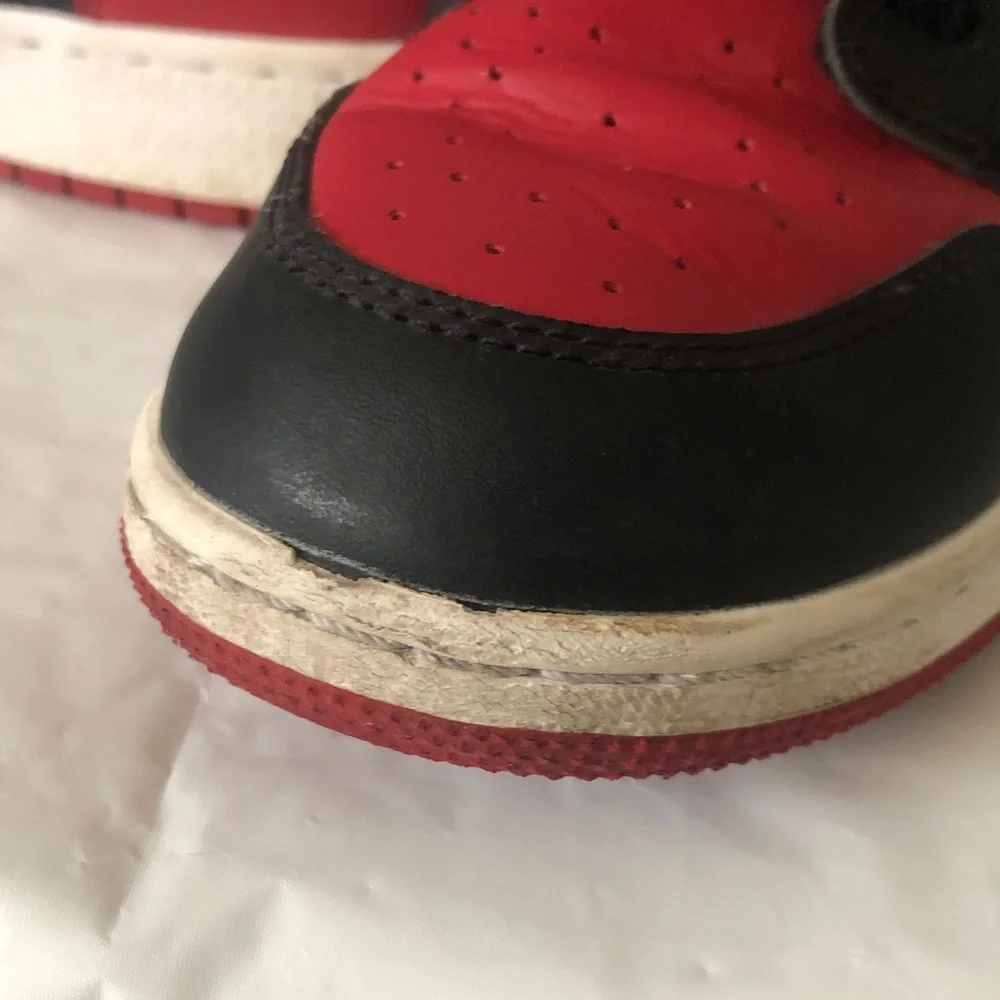 Air Jordan’s 2023 remake US size 7 youth EU 40 women’s 9 great condition